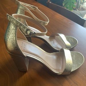 8.5 gold high heels a new day
